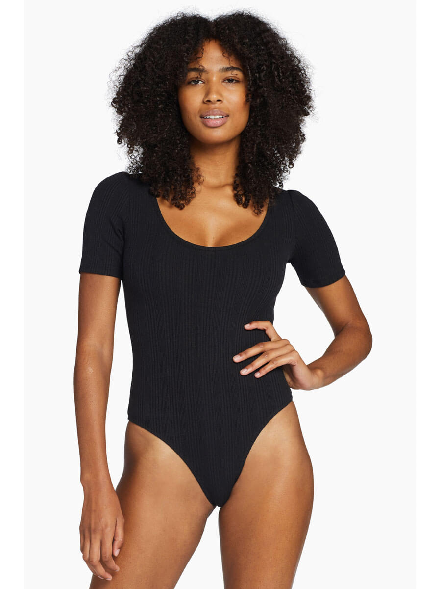 New Women's Scoop Neck Black Bodysuit. Size XL